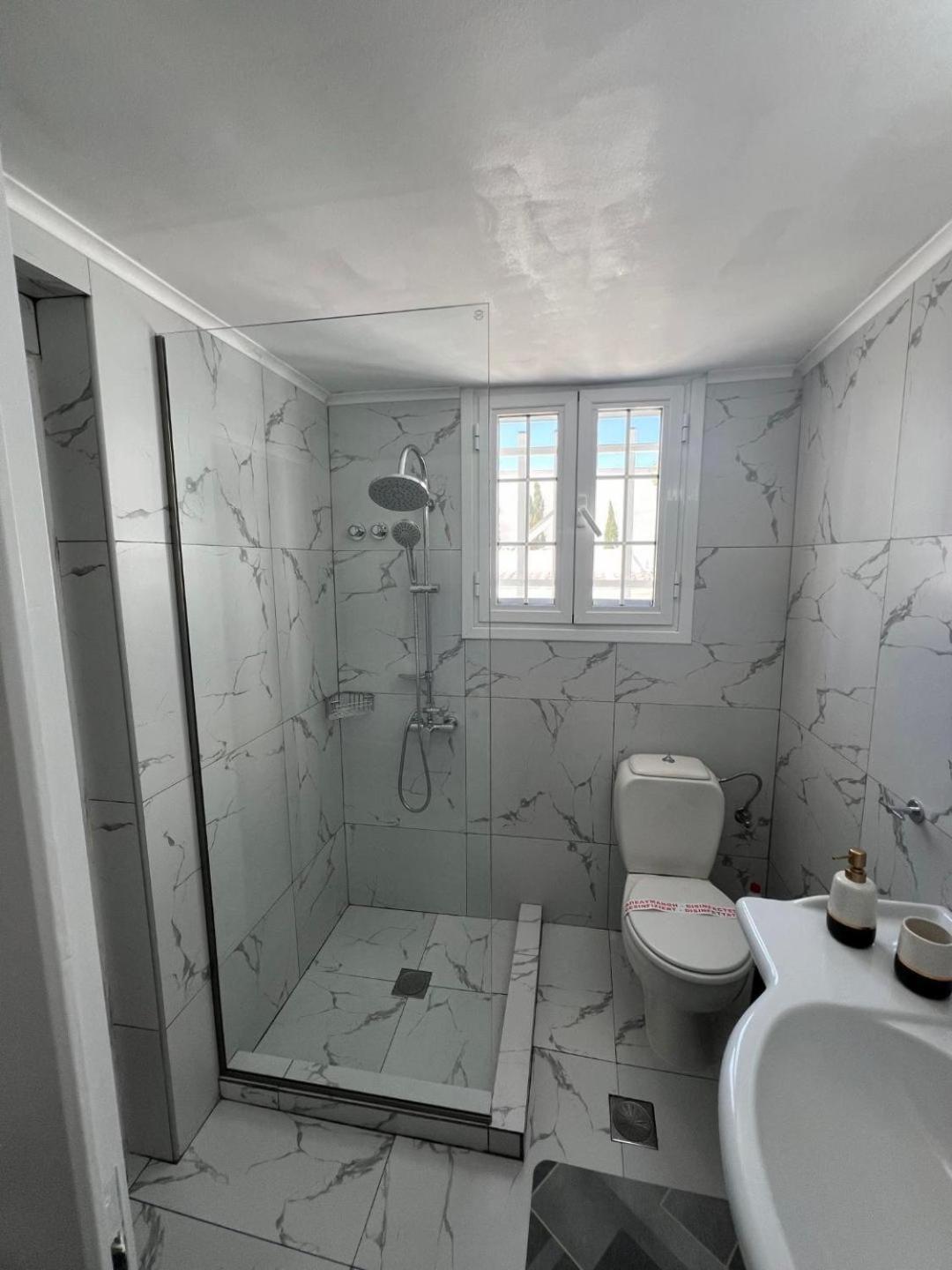 Kini Jet, Luxury Appartment 20M From The Beach מראה חיצוני תמונה